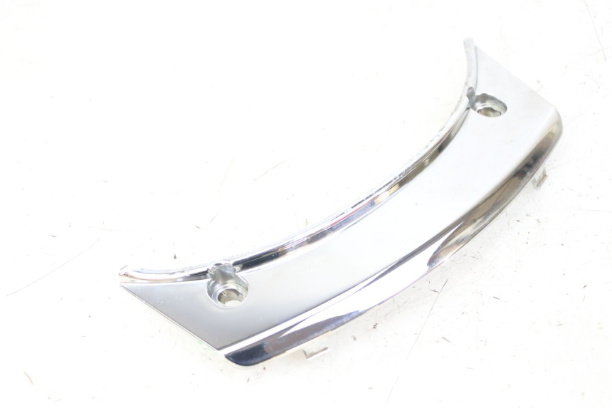photo de REAR UPPER MIDDLE PANEL PEUGEOT SATELIS 125 (2013 - 2018)