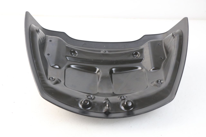 photo de REAR UPPER MIDDLE PANEL PIAGGIO X8 125 (2004 - 2007)