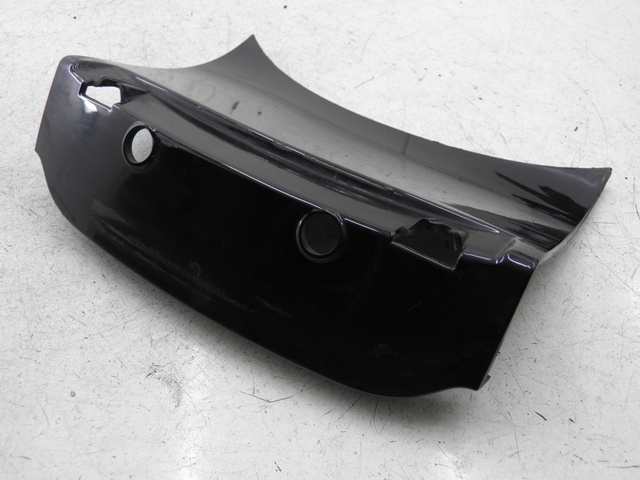 photo de REAR UPPER MIDDLE PANEL PIAGGIO X8 125 (2004 - 2007)