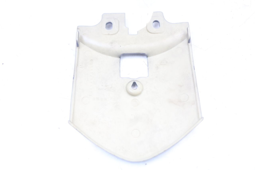 photo de UPPER REAR FAIRING JUNCTION QUADRO 3D S 350 (2013 - 2018)