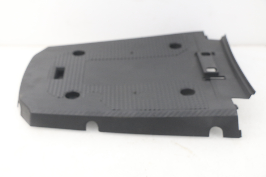 photo de REAR UPPER MIDDLE PANEL RED ELECTRIC RED E PRO 1 (2017 - 2019)