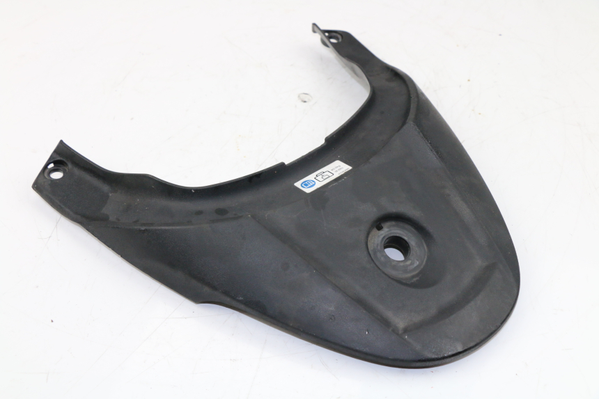 photo de REAR UPPER MIDDLE PANEL HONDA SH 300 (2011)