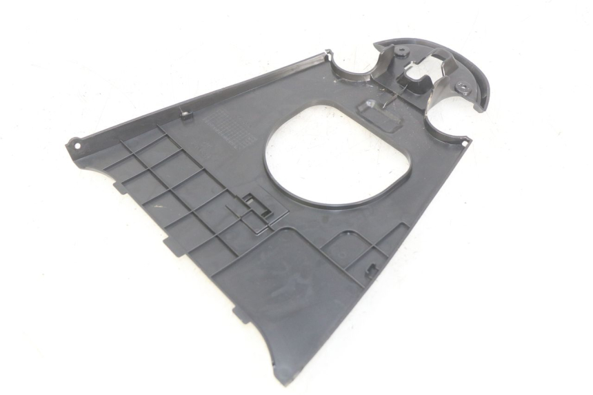 photo de UPPER REAR FAIRING JUNCTION HONDA VISION NSC R 50 (2013 - 2015)