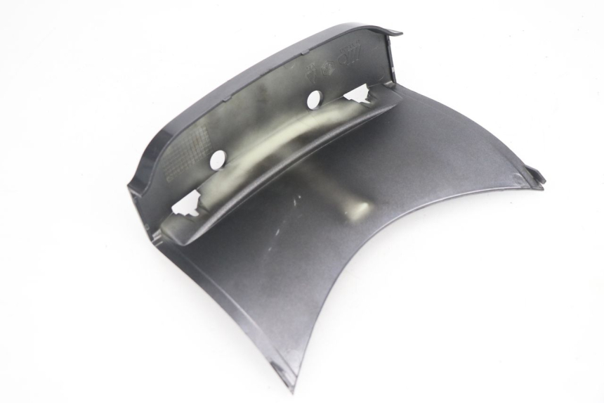 photo de REAR UPPER MIDDLE PANEL PIAGGIO X8 400 (2006 - 2007)