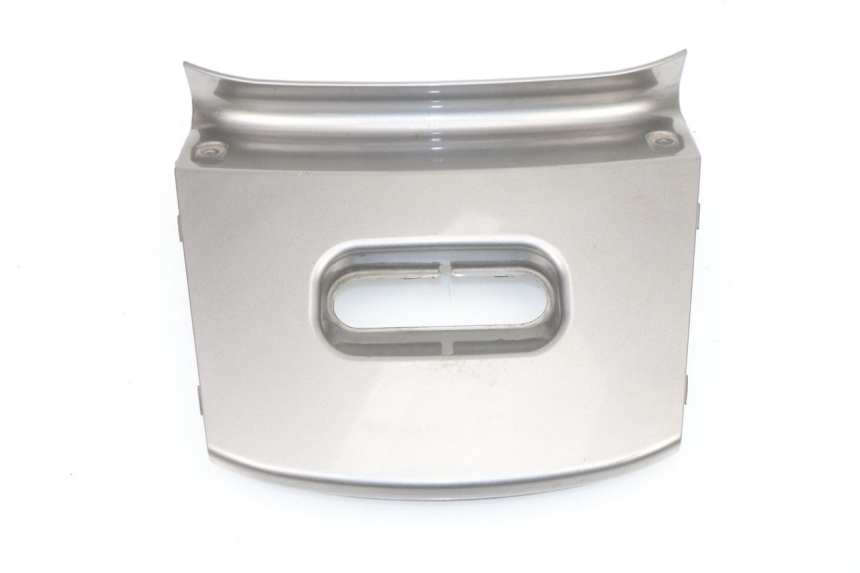 photo de REAR UPPER MIDDLE PANEL KYMCO XCITING 500 (2007 - 2010)