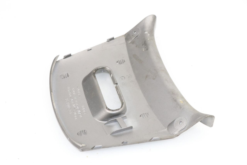photo de REAR UPPER MIDDLE PANEL KYMCO XCITING 500 (2007 - 2010)