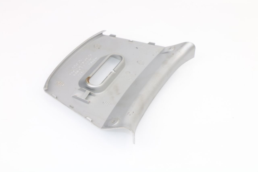 photo de REAR UPPER MIDDLE PANEL KYMCO XCITING 500 (2004 - 2006)