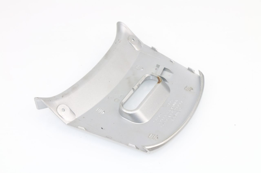 photo de REAR UPPER MIDDLE PANEL KYMCO XCITING 500 (2004 - 2006)