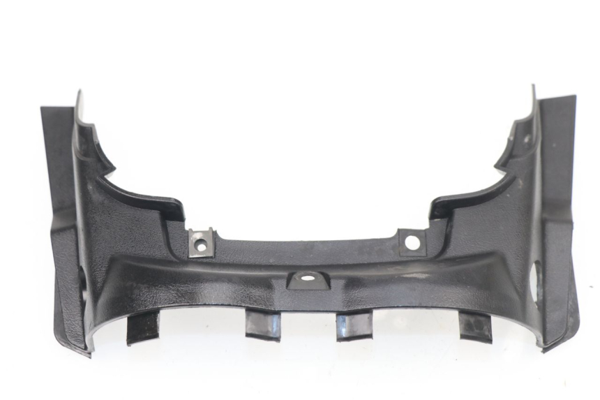 photo de REAR UPPER MIDDLE PANEL YAMAHA BW'S BWS 125 (2010 - 2013)