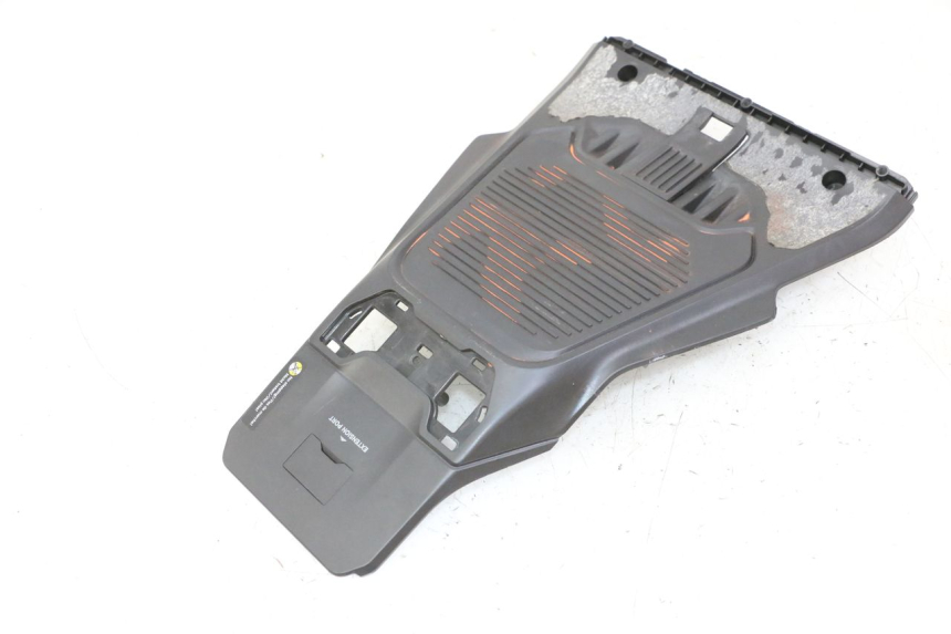 photo de REAR UPPER MIDDLE PANEL SEGWAY NINEBOT ZT3 PRO 1