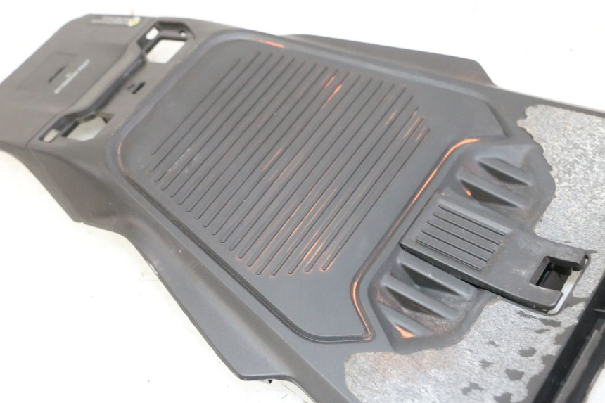 photo de REAR UPPER MIDDLE PANEL SEGWAY NINEBOT ZT3 PRO 1