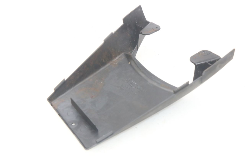 photo de REAR FAIRING JUNCTION SUZUKI XF FREEWIND 650 (1997 - 2003)