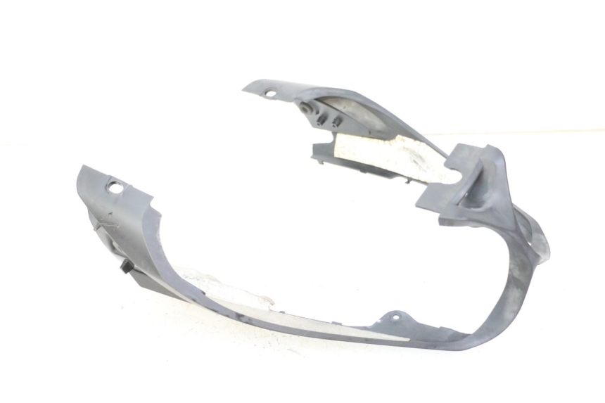 photo de REAR MIDDLE PANEL YAMAHA FZ6 FAZER S2 600 (2007 - 2011)