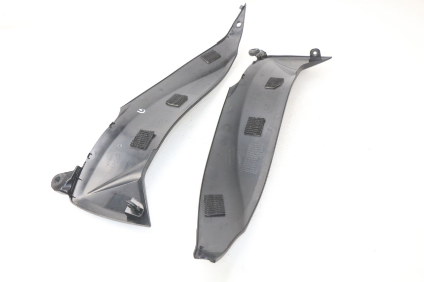 photo de FRONT MIDDLE PANEL  SUZUKI GSX-R GSXR K16 1000 (2012 - 2016) - Zoom on usage condition