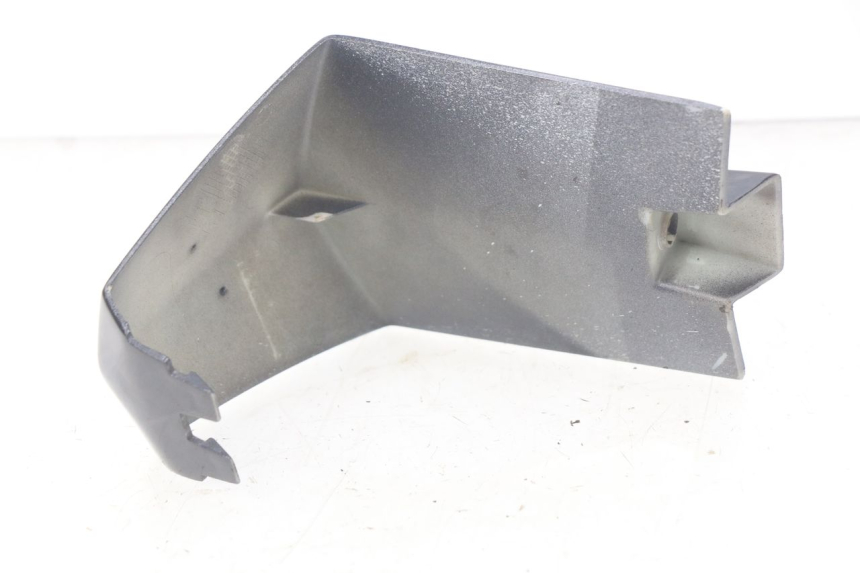 photo de LOWER FRONT FAIRING JUNCTION PEUGEOT CITYSTAR 50 (2013 - 2017)