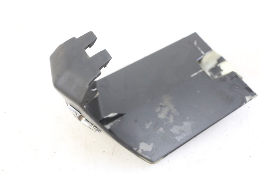 photo de LOWER FRONT FAIRING JUNCTION PEUGEOT CITYSTAR 50 (2013 - 2017)