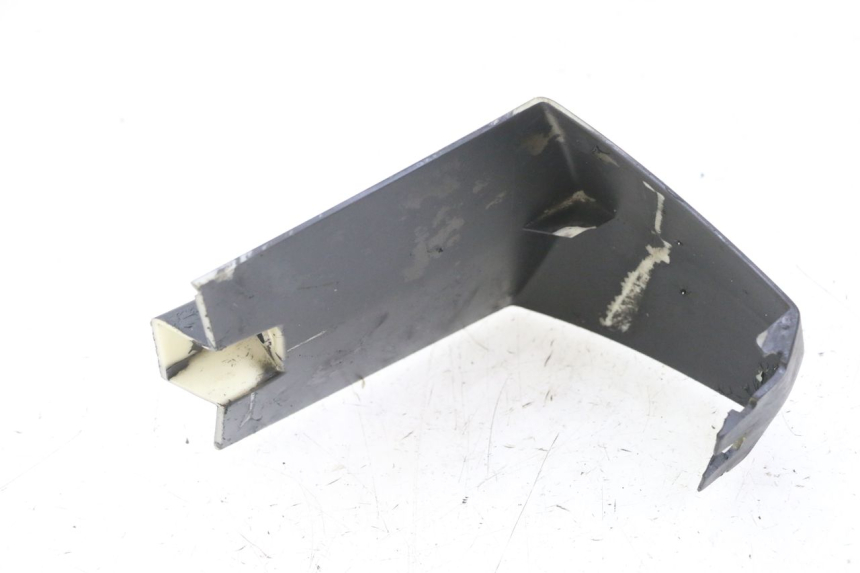 photo de LOWER FRONT FAIRING JUNCTION PEUGEOT CITYSTAR 50 (2013 - 2017)