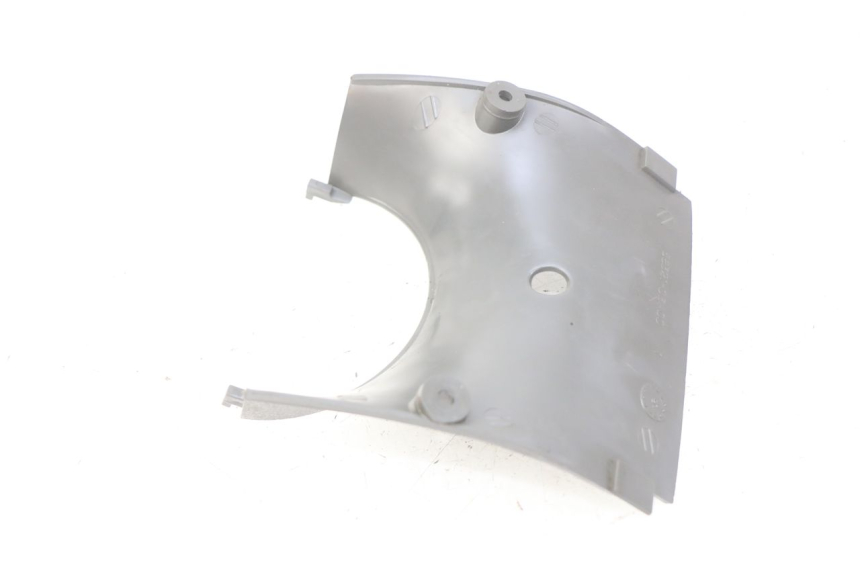 photo de LOWER FRONT FAIRING JUNCTION SUZUKI CP 80 (1985 - 1996)