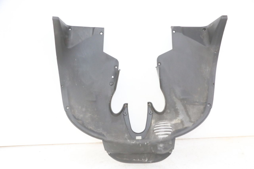 photo de LOWER FRONT FAIRING JUNCTION PIAGGIO MP3 LT 300 (2010 - 2016)