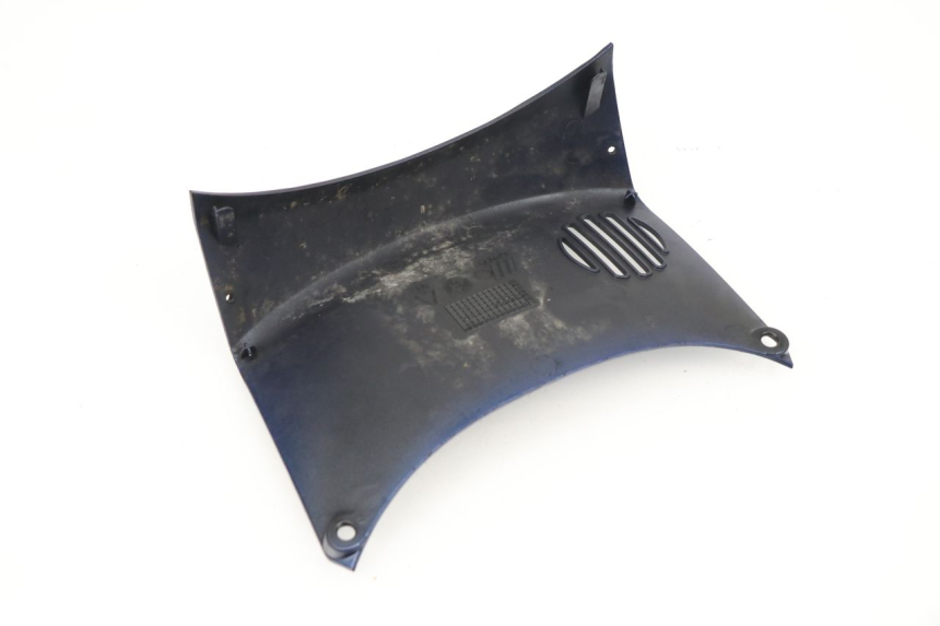 photo de LOWER FRONT FAIRING JUNCTION PIAGGIO X8 125 (2004 - 2007)