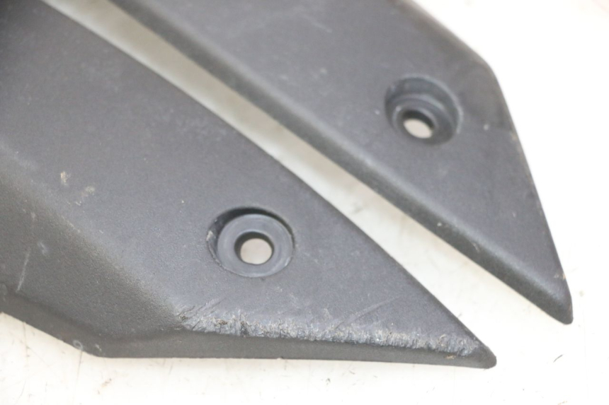 photo de FRONT MIDDLE PANEL PEUGEOT STREETZONE I NAKED 2T 50 (2018 - 2020)