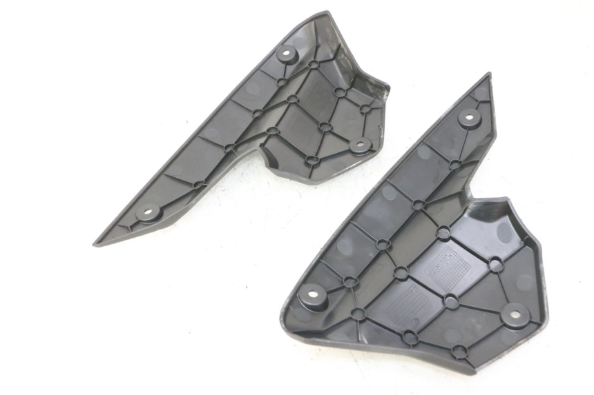 photo de FRONT MIDDLE PANEL PEUGEOT STREETZONE I NAKED 2T 50 (2018 - 2020)