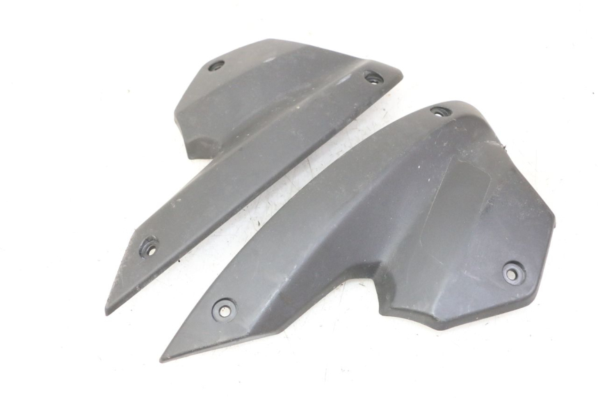 photo de FRONT MIDDLE PANEL PEUGEOT STREETZONE I NAKED 2T 50 (2018 - 2020)