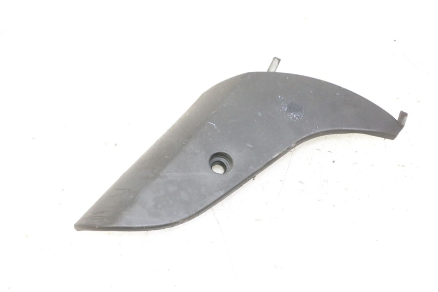 photo de LOWER FRONT FAIRING JUNCTION PIAGGIO VESPA S 2T 50 (2007 - 2014)