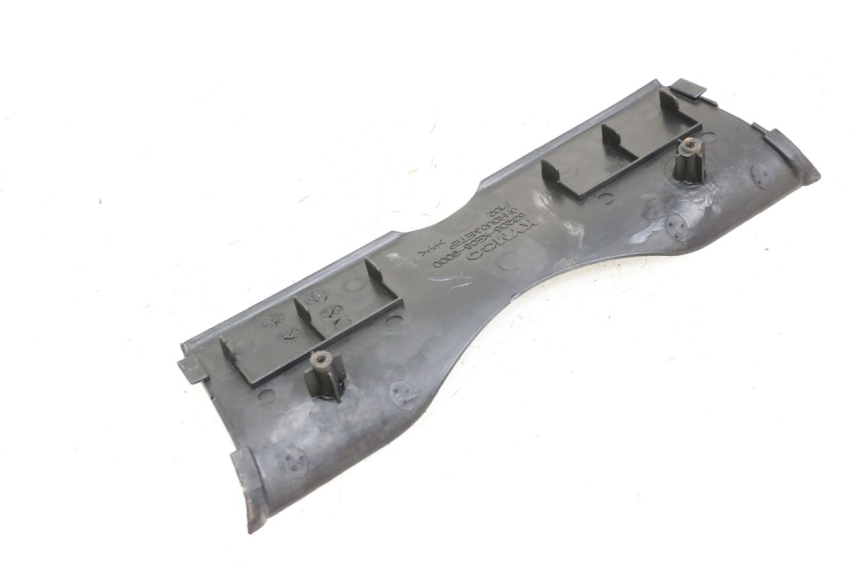 photo de FRONT MIDDLE PANEL KYMCO STRYKER OFF ROAD 125 (1999 - 2005)
