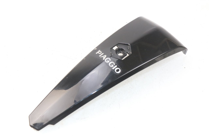 photo de FRONT MIDDLE PANEL PIAGGIO LIBERTY 4T 50 (2009 - 2015)