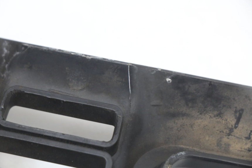 photo de FRONT MIDDLE PANEL LONGJIA EASY MAX 125 (2020 - 2024)
