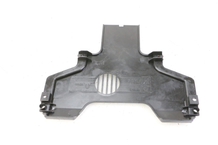 photo de FRONT MIDDLE PANEL PIAGGIO MP3 500 (2014 - 2016)