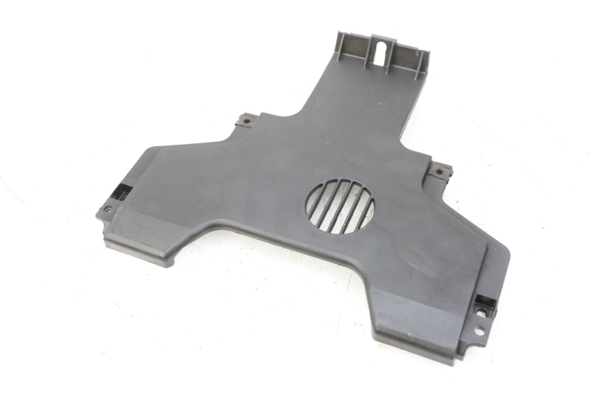 photo de FRONT MIDDLE PANEL PIAGGIO MP3 500 (2014 - 2016)