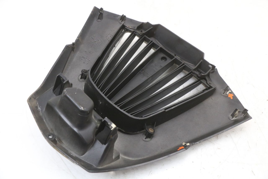 photo de FRONT MIDDLE PANEL PIAGGIO MP3 LT 400 (2007 - 2012)