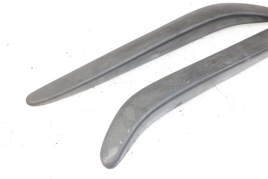 photo de FRONT MIDDLE PANEL  APRILIA SCARABEO GT TOURING 125 (1999 - 2005)