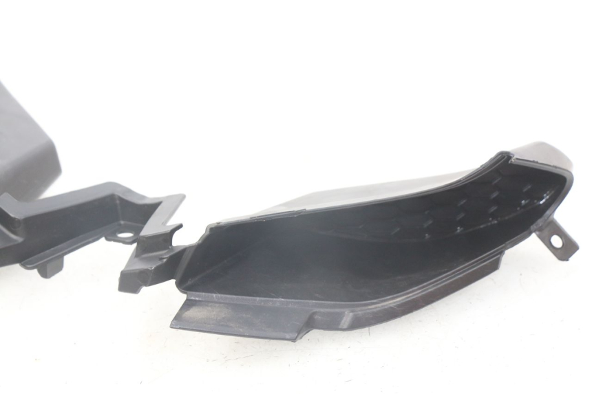 photo de FRONT MIDDLE PANEL APRILIA SRV 850 (2012 - 2017)