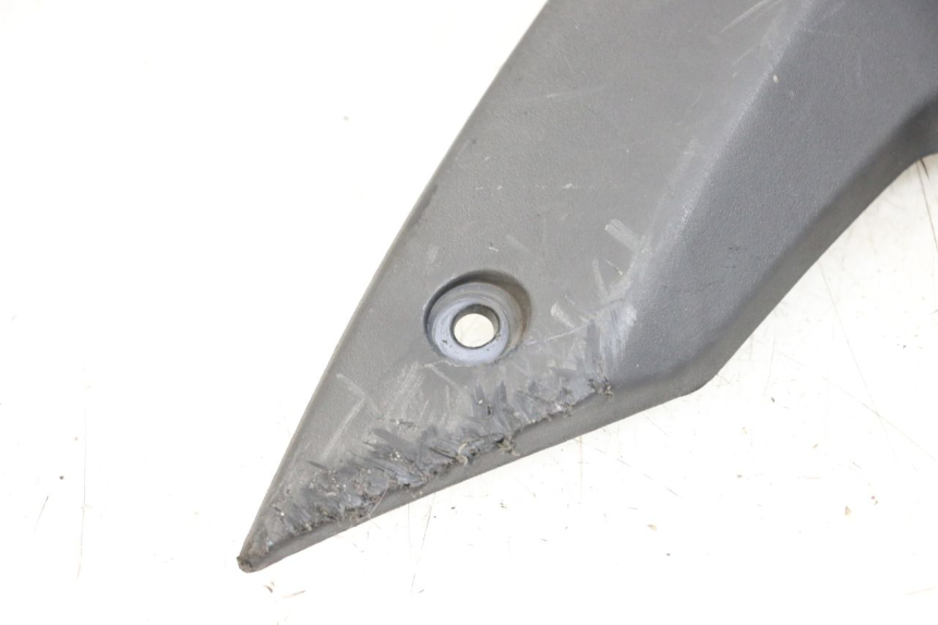 photo de FRONT MIDDLE PANEL PEUGEOT STREETZONE 2T 50 (2014 - 2019)