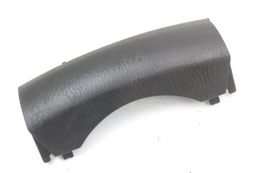 photo de FRONT MIDDLE PANEL  HONDA FES S-WING SWING ABS 125 (2007 - 2015)