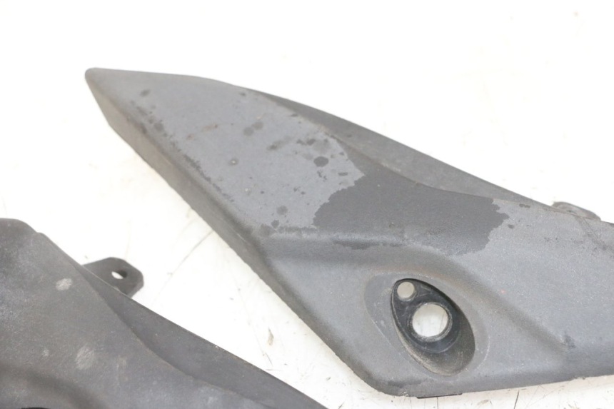 photo de FRONT MIDDLE PANEL PIAGGIO IE MP3 YOURBAN 300 (2011 - 2016)