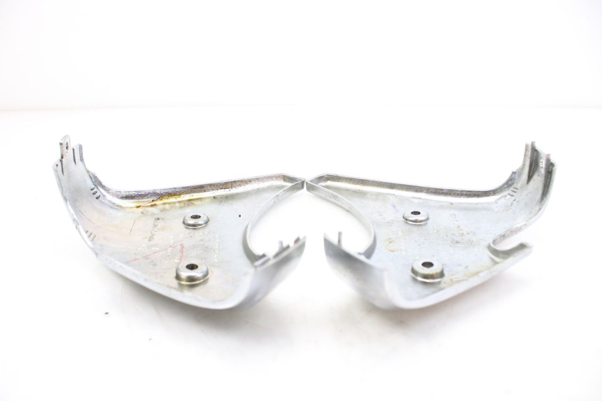 photo de UPPER FRONT FAIRING JUNCTION SYM HUSKY 125 (1999 - 2005)