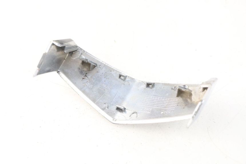 photo de UPPER FRONT FAIRING JUNCTION PEUGEOT VIVACITY NEW 4T 50 (2008 - 2017)