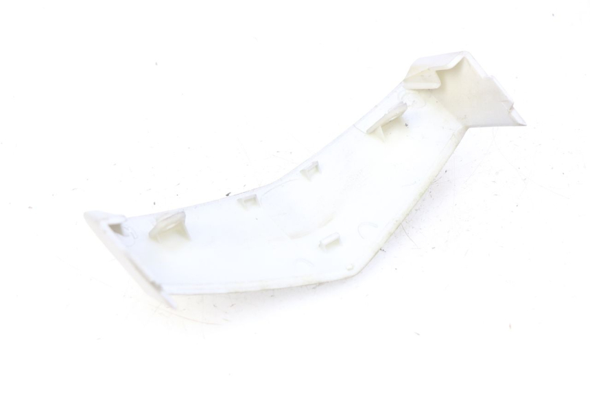 photo de UPPER FRONT FAIRING JUNCTION PEUGEOT VIVACITY NEW 4T 50 (2008 - 2017)