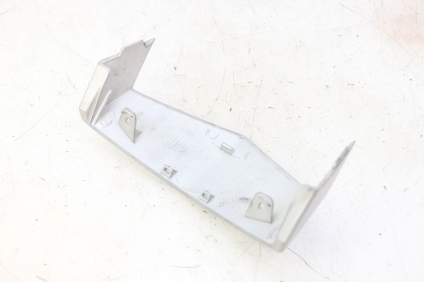 photo de UPPER FRONT FAIRING JUNCTION PEUGEOT VIVACITY NEW 4T 50 (2008 - 2017)