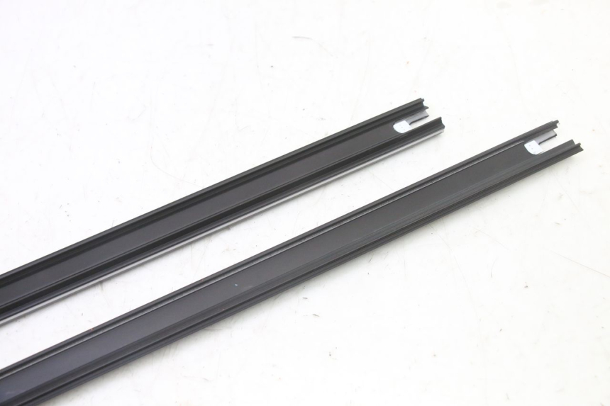 photo de FRONT FAIRING JOINING DUALTRON VICTOR LIMITED 1