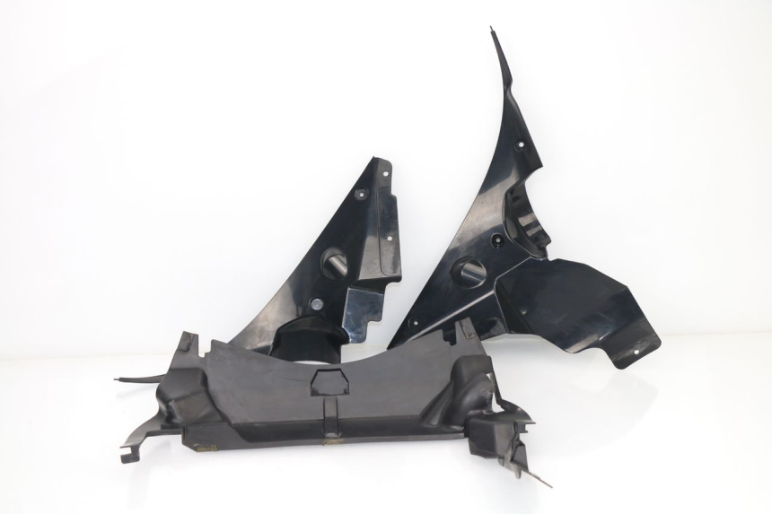 photo de FRONT FAIRING JUNCTION YAMAHA FJR ABS 1300 (2006 - 2012)