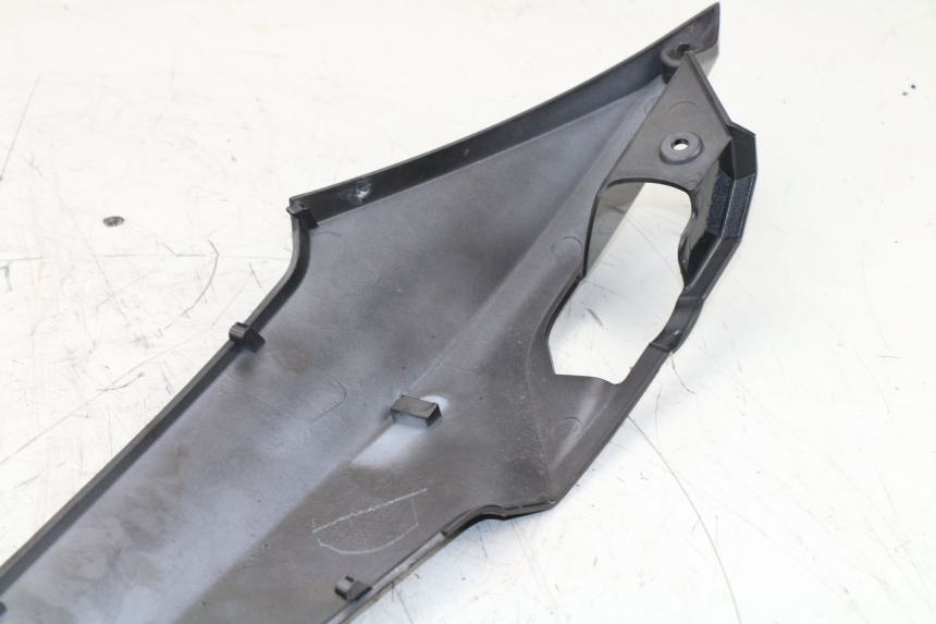 photo de RIGHT MIDDLE FLOOR PANEL SYM GTS EFI 125 (2012 - 2016)