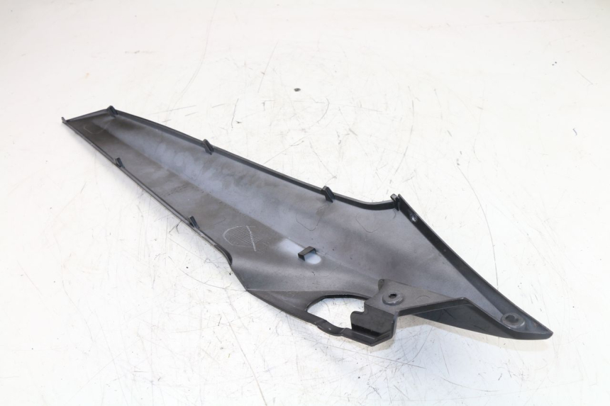 photo de RIGHT MIDDLE FLOOR PANEL SYM GTS EFI 125 (2012 - 2016)