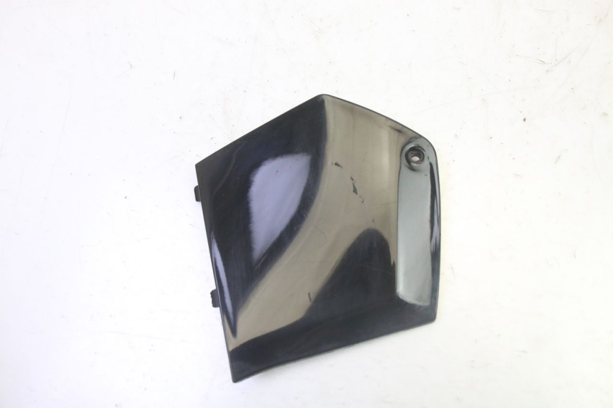 photo de RIGHT MIDDLE FLOOR PANEL PIAGGIO MP3 500 (2011 - 2015)
