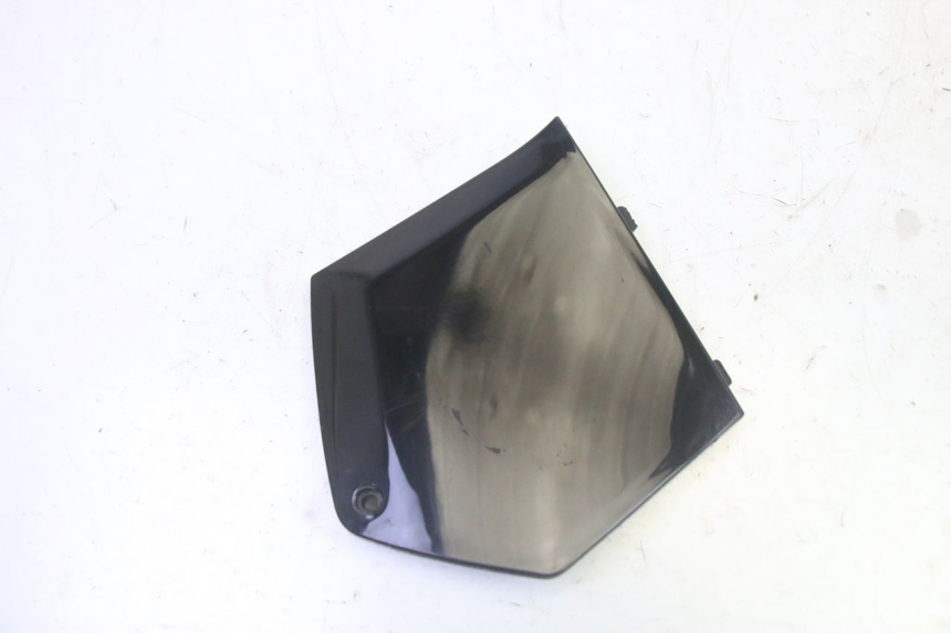 photo de RIGHT MIDDLE FLOOR PANEL PIAGGIO MP3 500 (2011 - 2015)