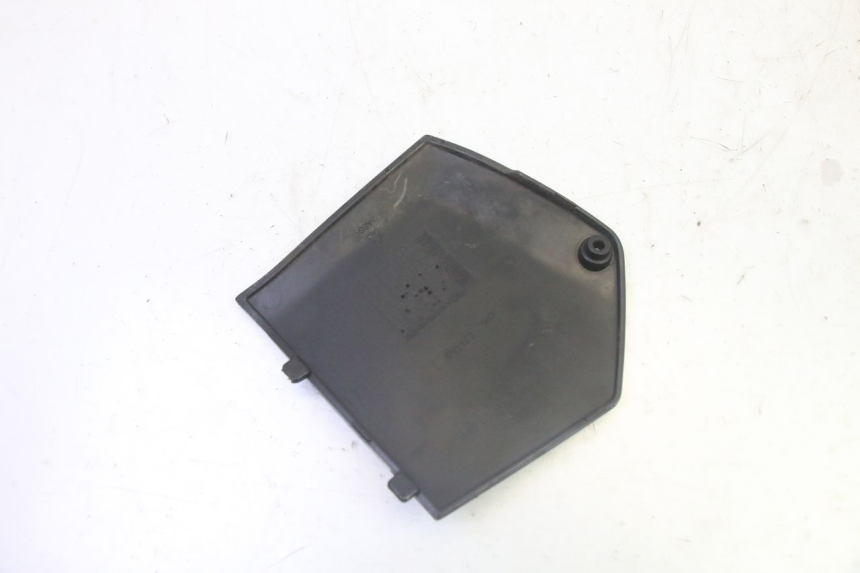 photo de RIGHT MIDDLE FLOOR PANEL PIAGGIO MP3 500 (2011 - 2015)